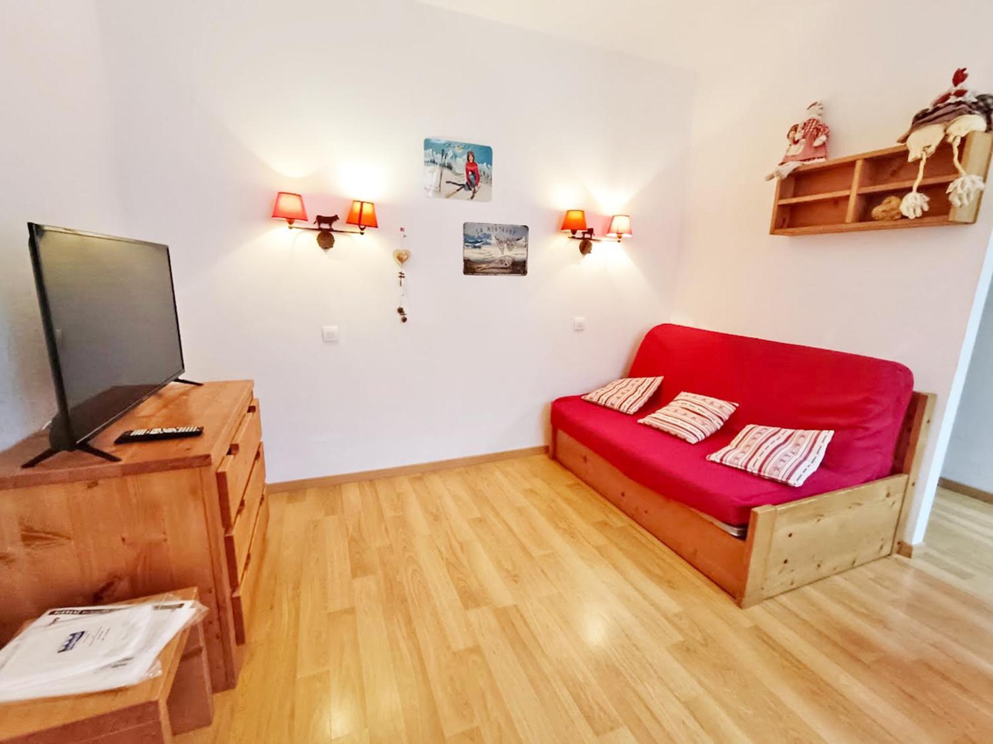Le Bouquetin, Studio, Centre Luchon, Wifi, Casier A Skis, Ascenseur, 3 Personnes Bagneres-de-Luchon Ngoại thất bức ảnh